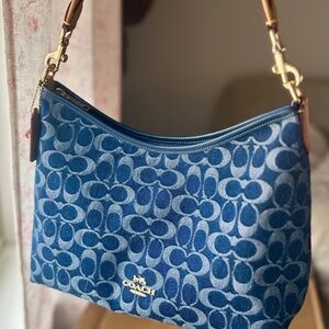 Laurel Shoulder Bag In Signature Denim 2025
